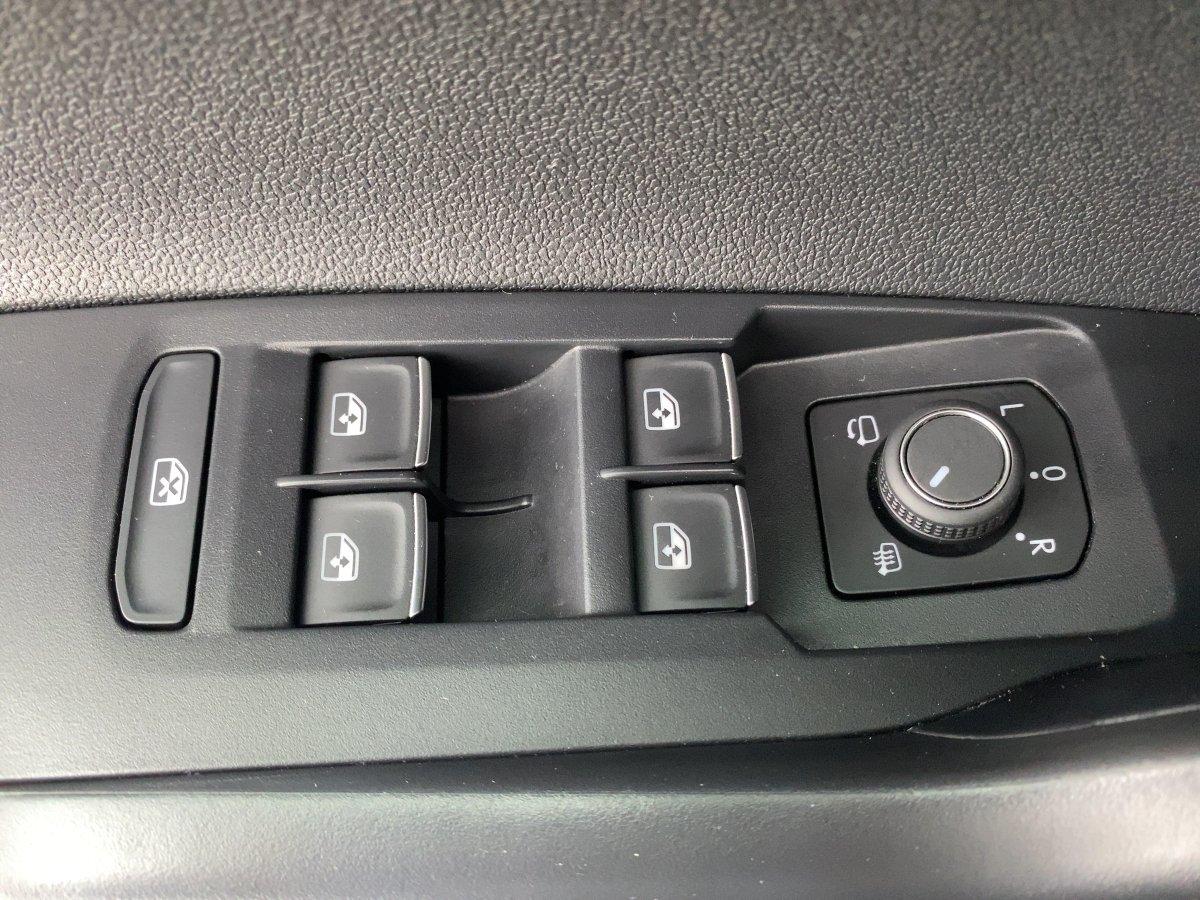 Volkswagen Taigo R-Line *DSG*LED*SHZ*Apple*Allwetter*PDC*DA, миниатюра 7