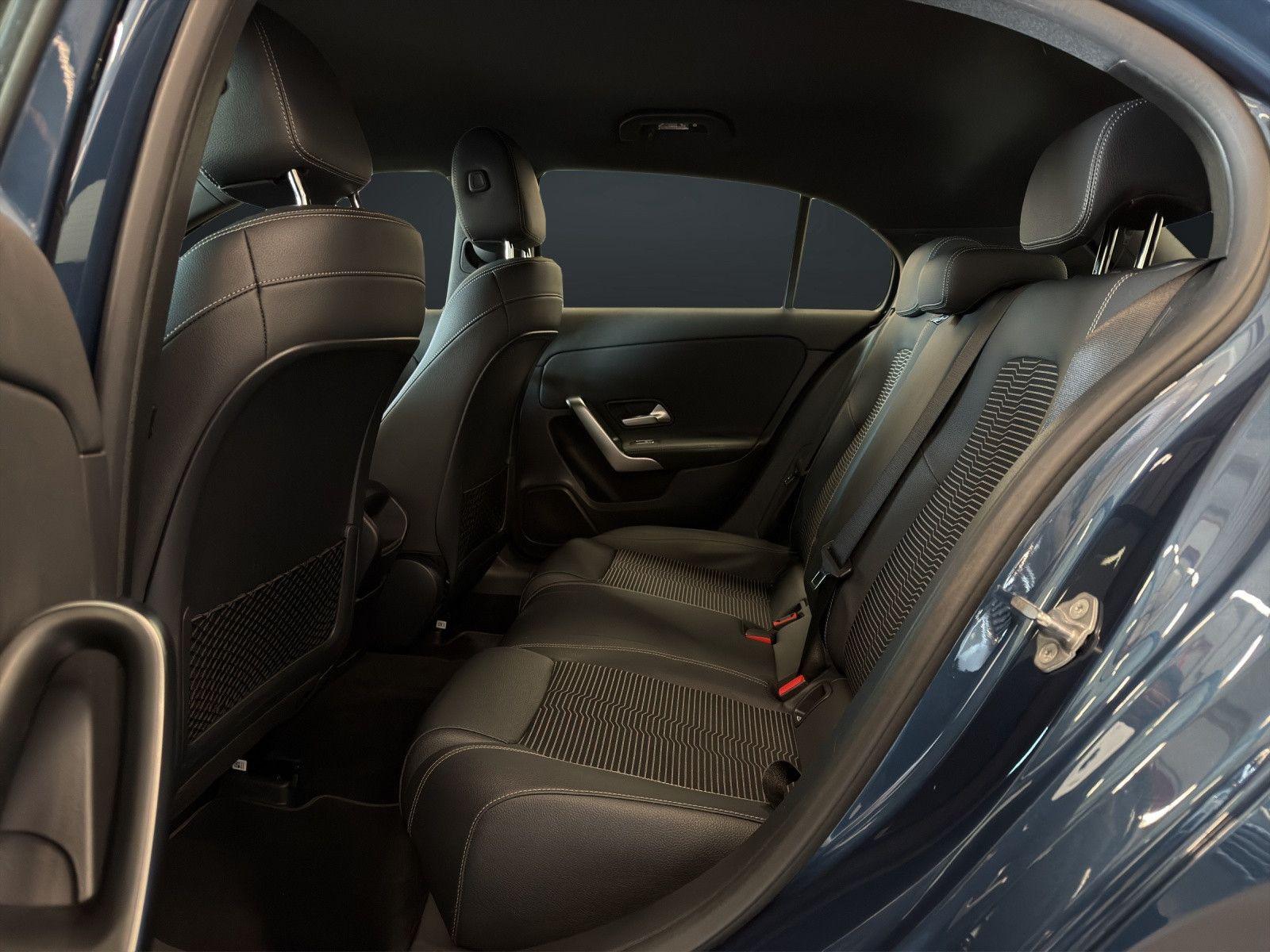 Mercedes-Benz A-Class Progressive MBUX LED, миниатюра 12