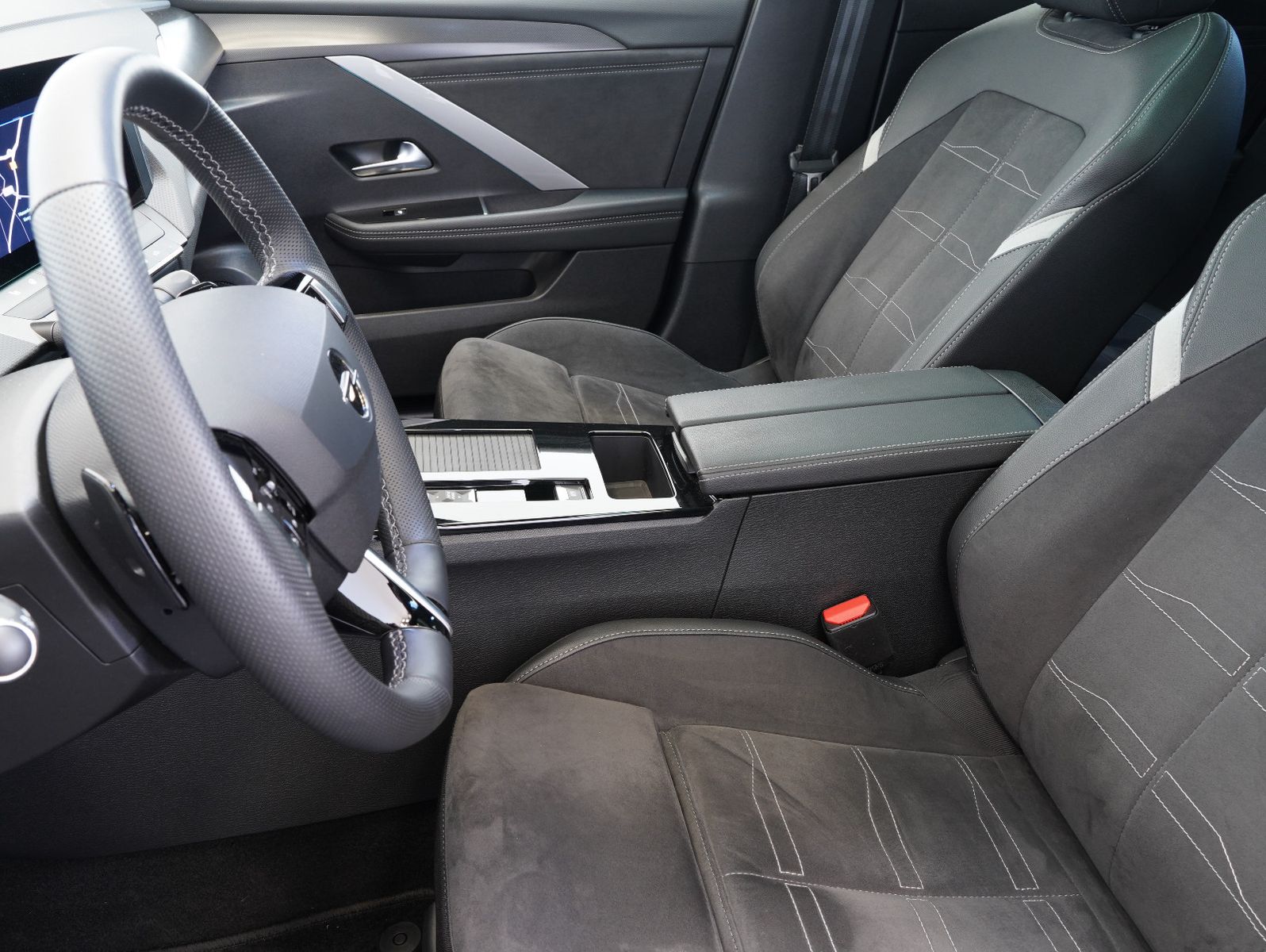 Fahrzeugabbildung Opel Astra L 1.5 D Sports Tourer GS Line PANO