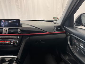 BMW 320 Touring AT Modern Line*Leder*AHK*Pano*