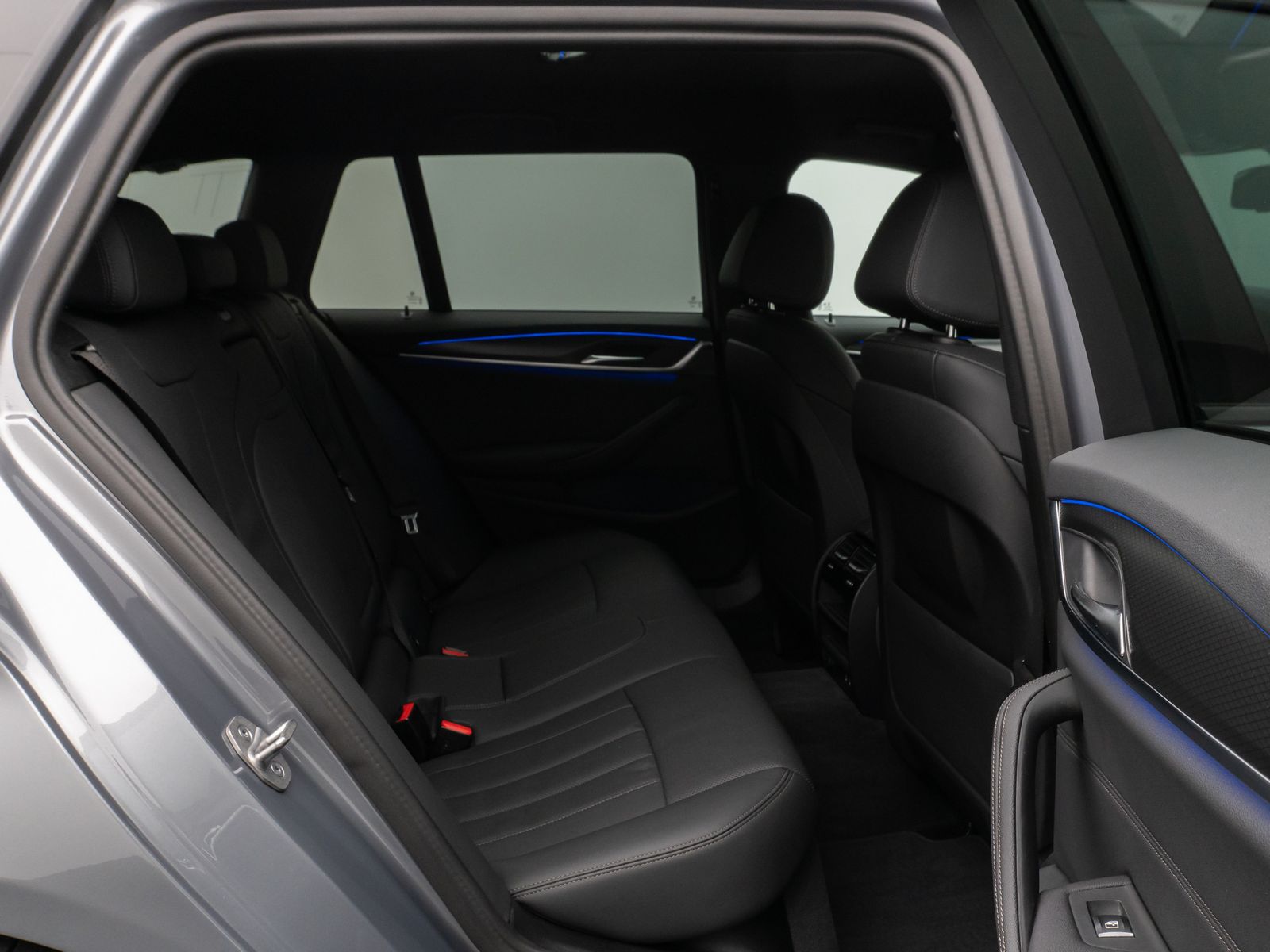 Fahrzeugabbildung BMW 530i M Sport Kamera DAB CockPitPro Komfort Alarm