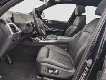 BMW X7 - 7