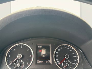 Volkswagen Tiguan - 11