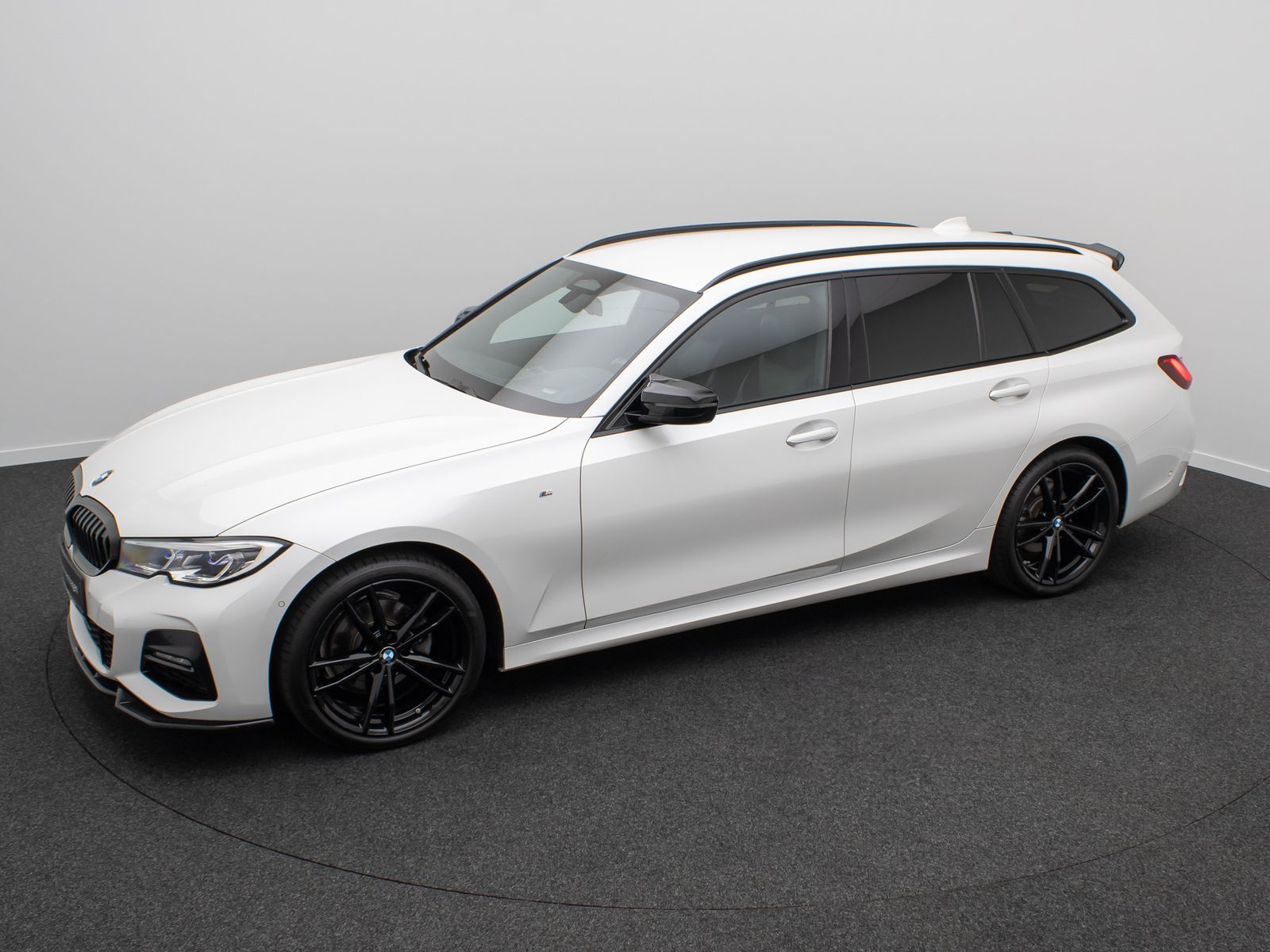 Fahrzeugabbildung BMW 320d xD M Sport ACC Kamera HUD AHK Laser DAB 19"
