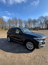 BMW X5 xDrive45e - mit Garantie 2027