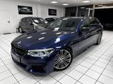 BMW M550d xDrive Touring A  - blaue BMW M550
