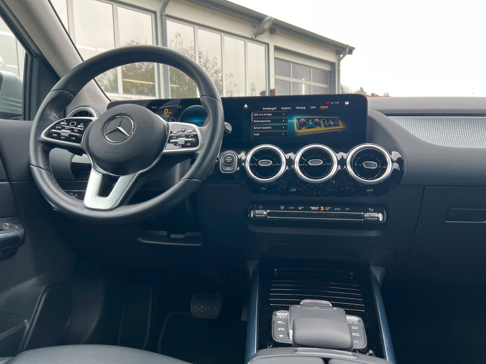 Fahrzeugabbildung Mercedes-Benz B 200+PROGRESSIVE+SH+PARKPAKET+BREMSASSISTENT+++