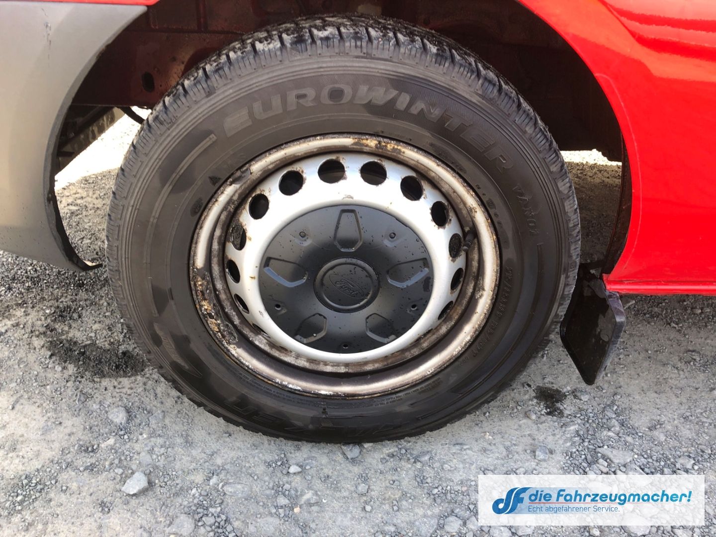 Fahrzeugabbildung Ford Transit Custom Kombi 300 L1 2.2 TDCi *2311