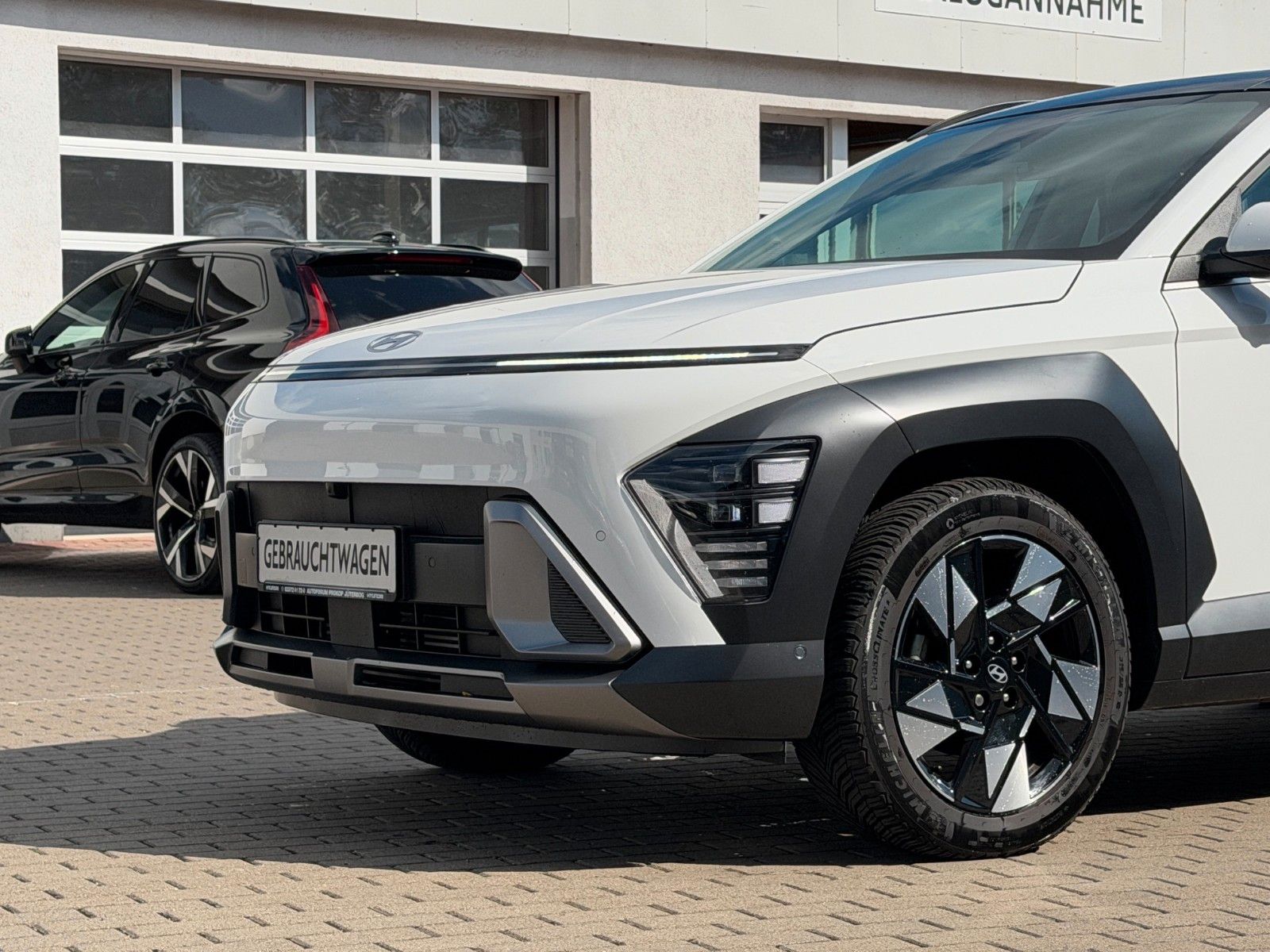 Fahrzeugabbildung Hyundai KONA 1.0 T-GDI Prime *Allwetter*ACC*LED*BOSE*360
