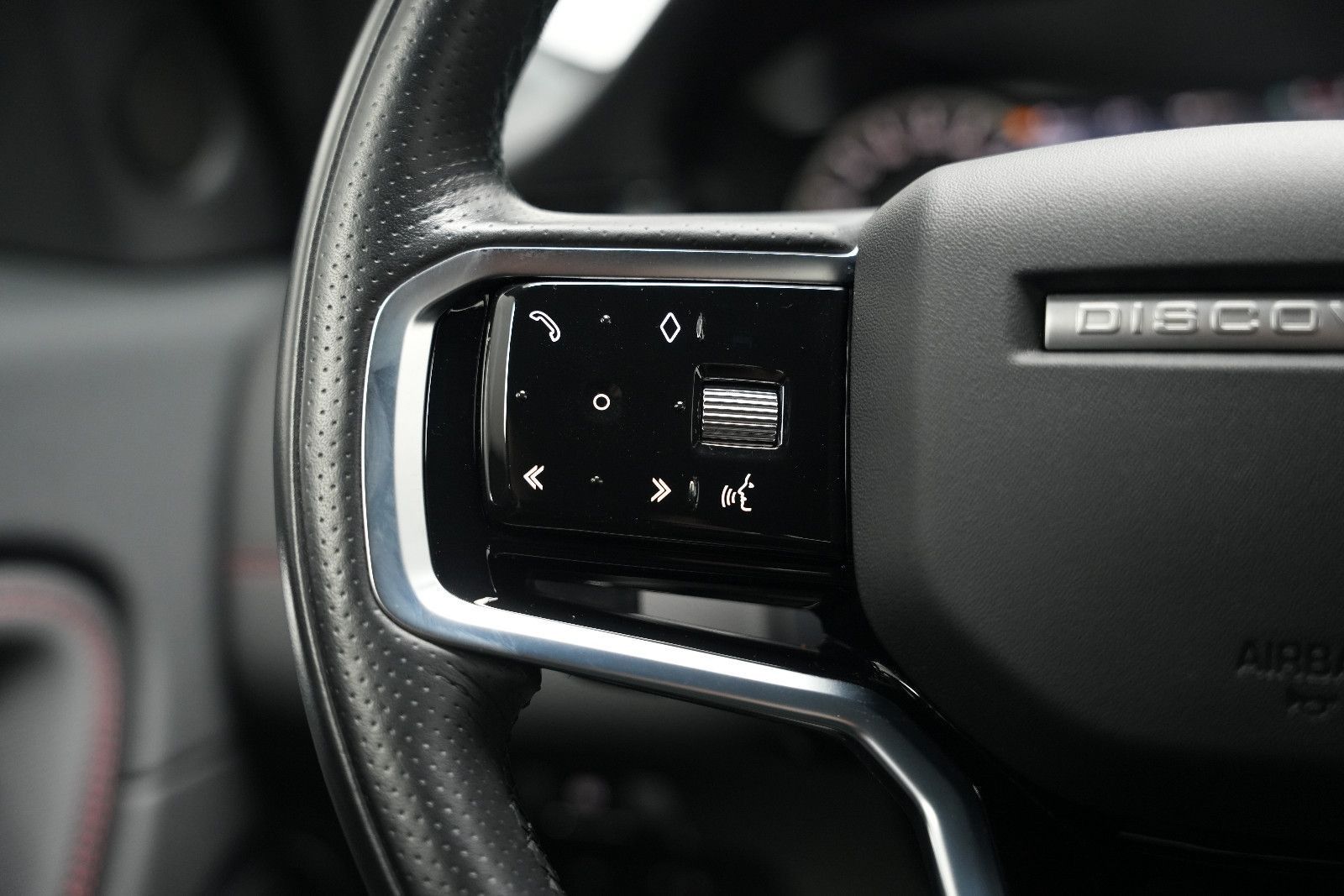 Fahrzeugabbildung Land Rover Discovery Sport /R-Dynamic/LED/R-Cam/Leder/AHK/