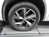Skoda Kodiaq 2.0 TDII Sportline Matrix Webasto AHK - mit Diesel-Antrieb: Weiß, Alcantara, Geländewagen