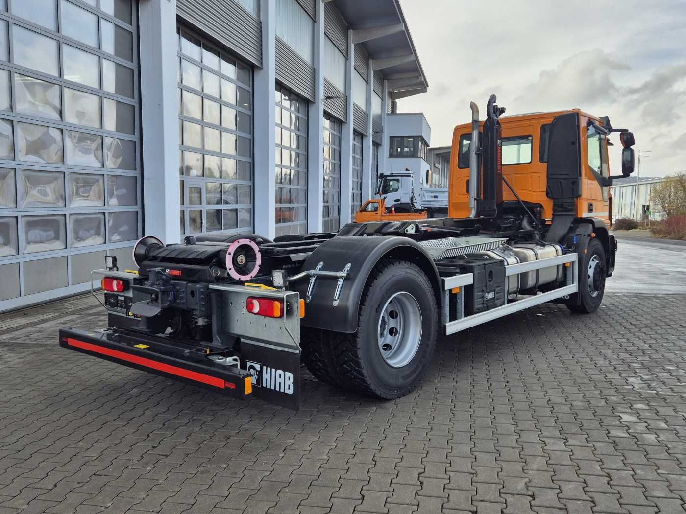 Fahrzeugabbildung Iveco ML180E32/P HIAB ULT14S51 AHK Standheizung