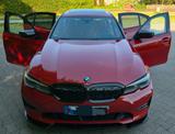 BMW 330i xDrive INDIVIDUAL nur 47.000tkm  - BMW mit Benzin-Antrieb: Limousine, 3.0