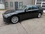 BMW 320d Sport-Line HUD-ACC-APPLE-LASER-VIRTUAL - BMW 320 Gebrauchtwagen in München