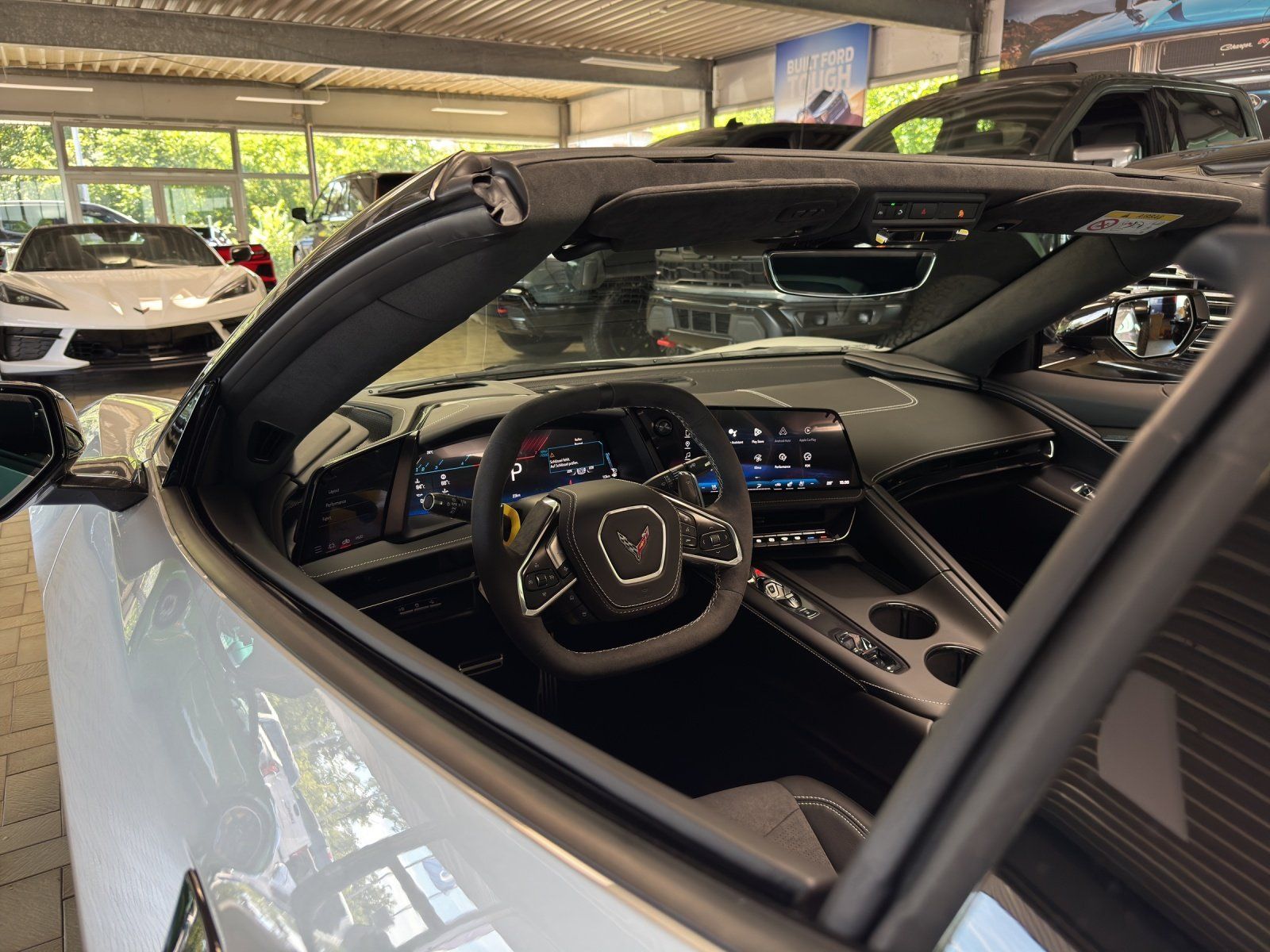 Fahrzeugabbildung Corvette C8 Cabrio 3LT MY2026 MAGNETIC/LIFT/BLADE SILVER