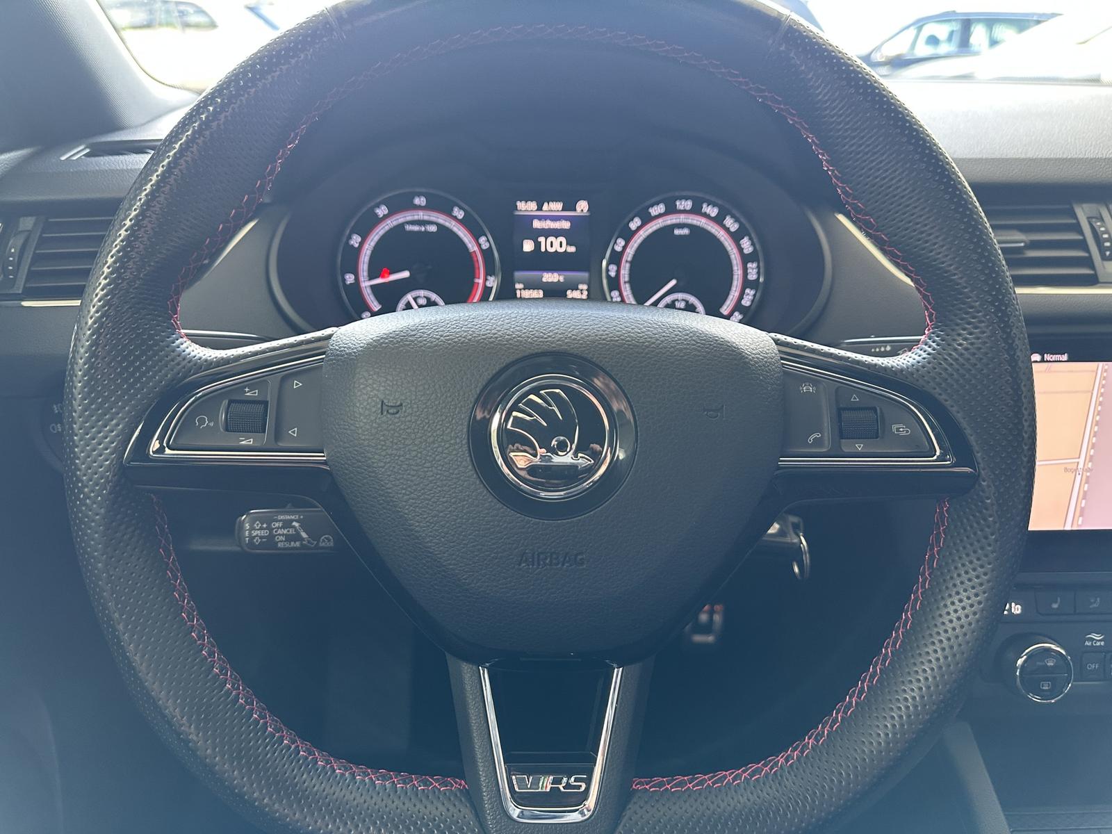Skoda Octavia RS Navi LED ACC PDC SHZ AHK