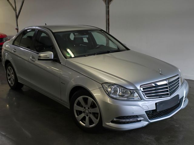 Mercedes-Benz C-Klasse C180 CGI BlueEfficiency, Navi, PDC, SHZ