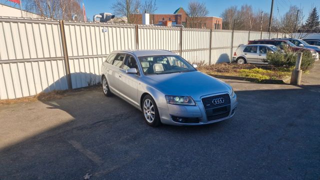 Audi A6 Avant 3.0 TDI quattro Allrad/matik/Leder/Navi