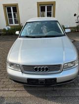 Audi A4 1.8 Benzin  153.000 km - Audi A4 aus 2000: 1.8
