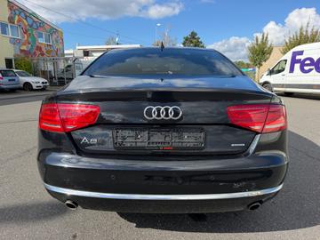 2011 AUDI A8 — фото 6