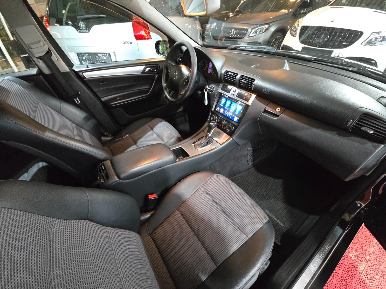 Mercedes-Benz C200 2007 — photo 15