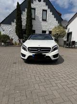 Mercedes-Benz GLA 200 AMG Line AMG Line - Mercedes-Benz GLA-Klasse Gebrauchtwagen in Bremen
