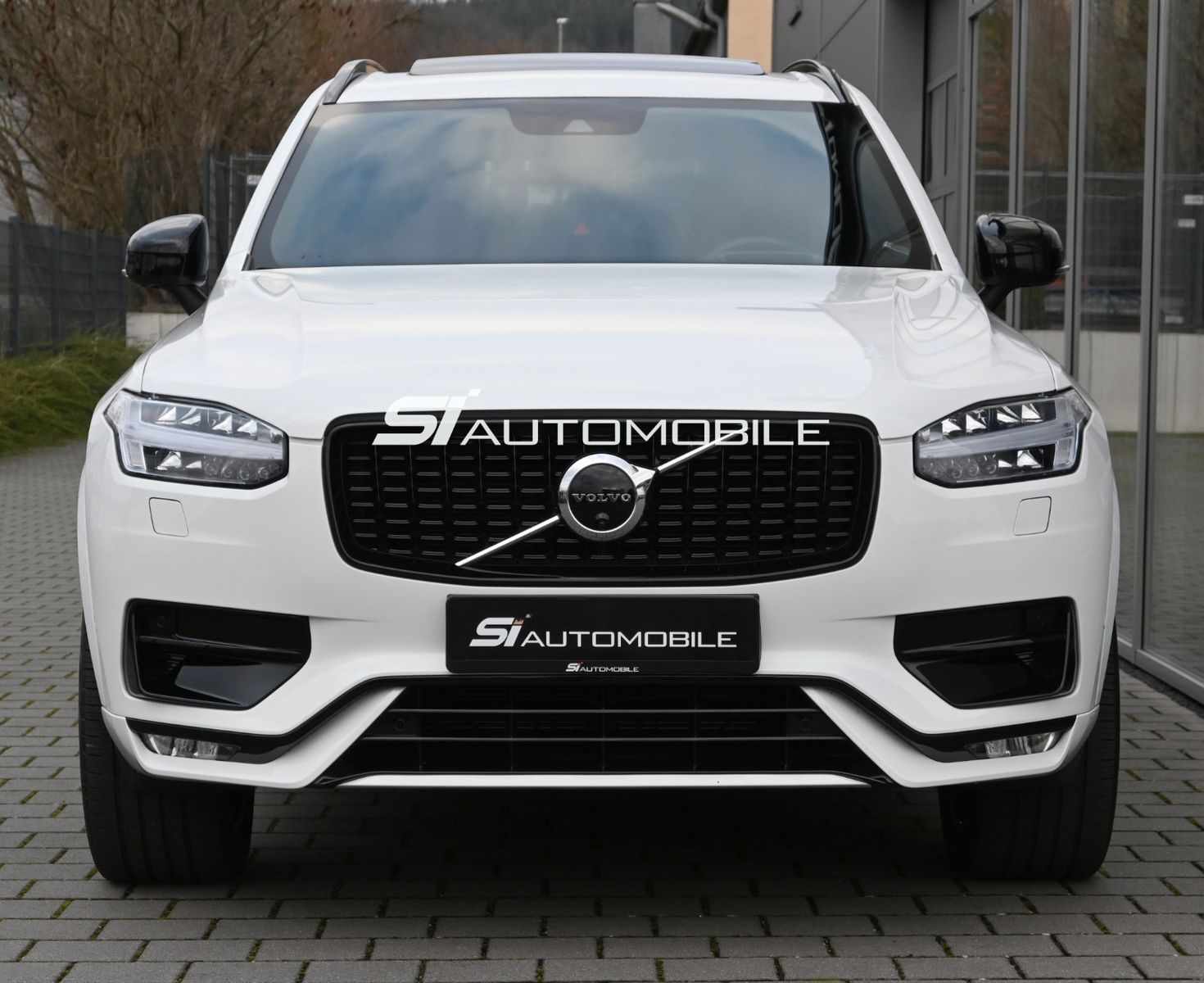 Fahrzeugabbildung Volvo XC90 B5 D AWD R-Design °ACC°AHK°PANO°STANDHEIZ°