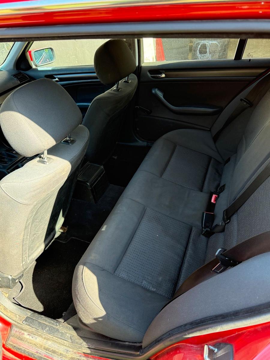 BMW 320 2005 — photo 11