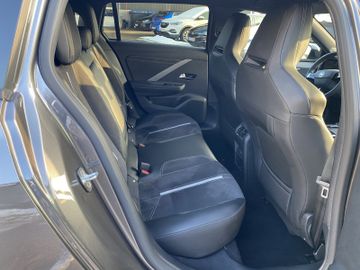 Bild 10 Opel Astra GSe ST AT8/NAVI/SHZ+LHZ/PDC VO+HI+360CAM