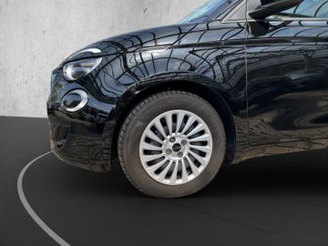 Fiat 500e Action 23,8 kWh Klima+SHZ+Carplay