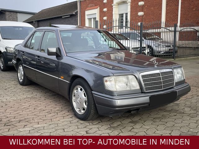 Mercedes-Benz E 220 Automatik /Schiebedach/SHZ/TÜV 09/2025