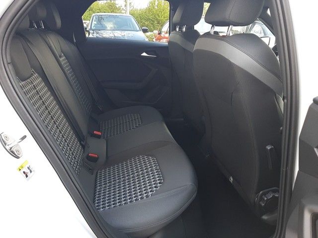Fahrzeugabbildung Audi A1 Sportback S line 30TFSI S-tronic Navi 18" LED