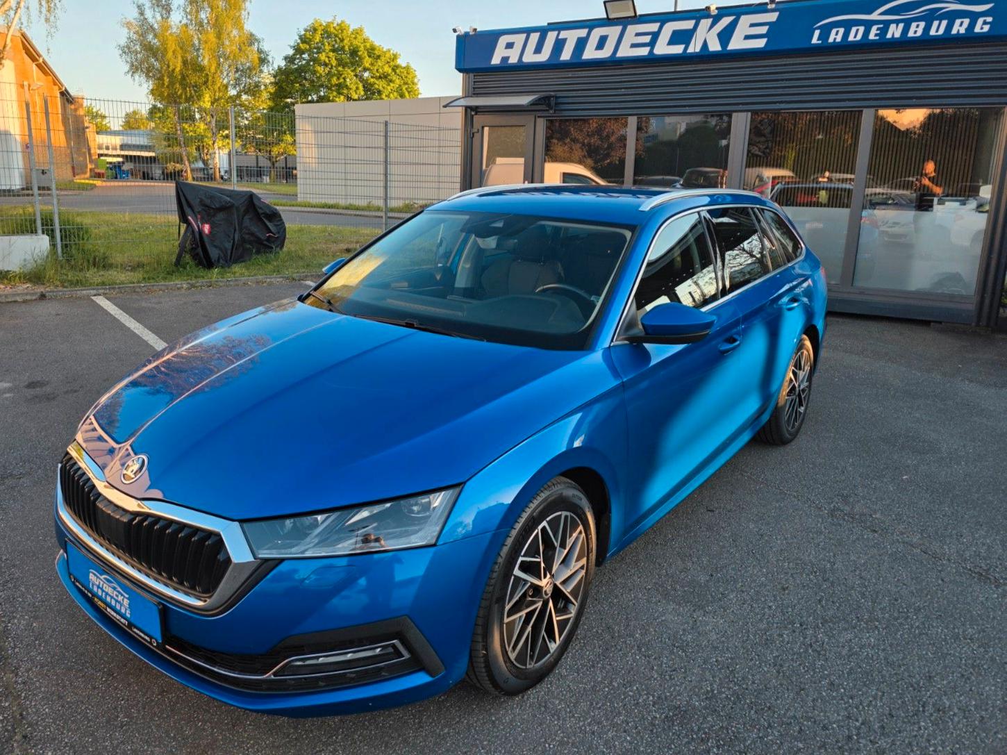 Skoda Octavia Combi First Edition