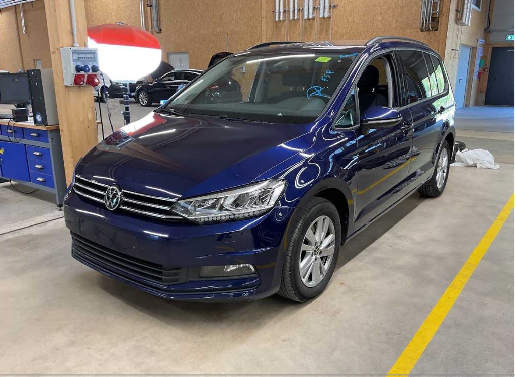 Image of Volkswagen Touran