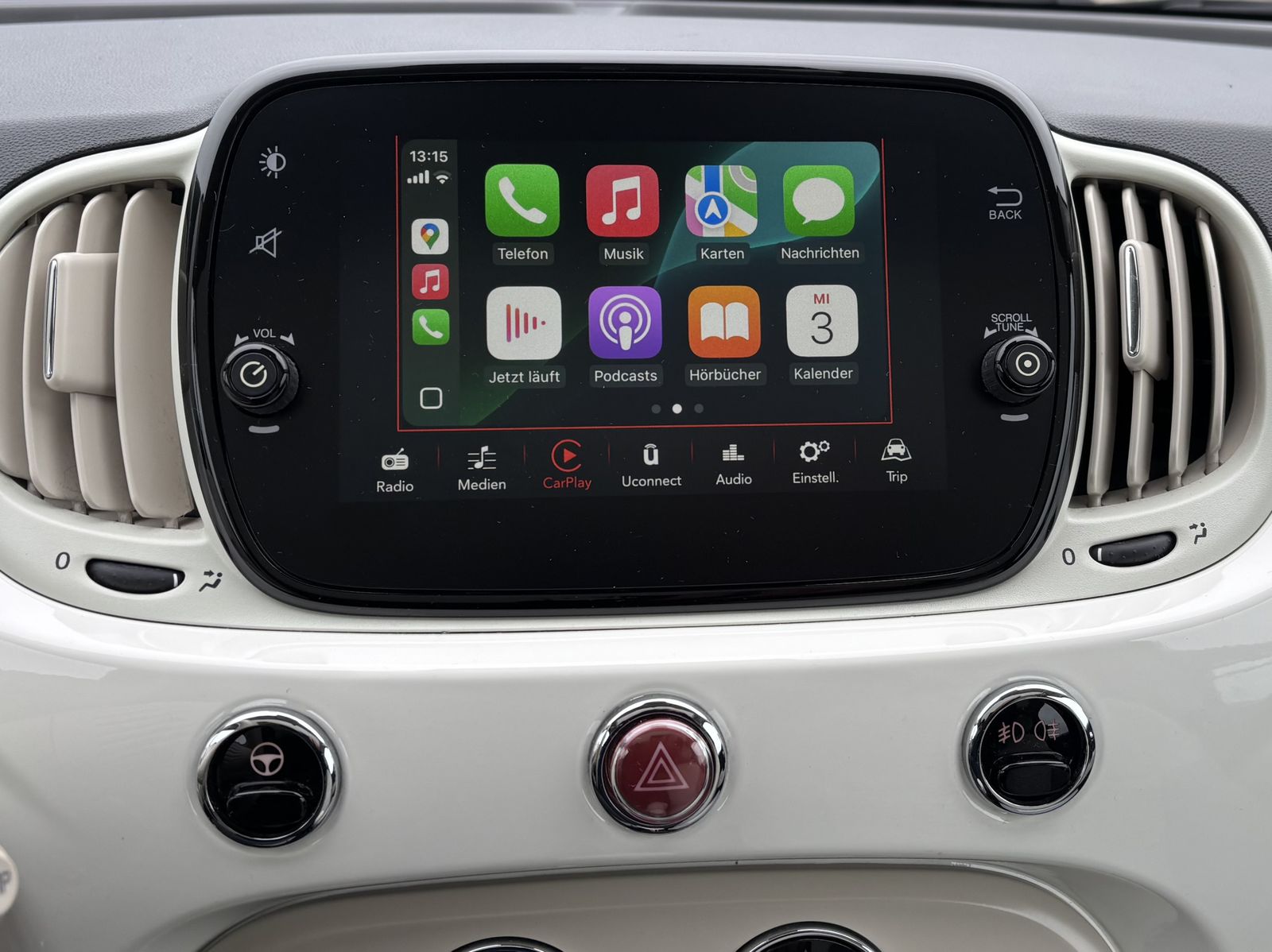 Fahrzeugabbildung Fiat 500 1.2*Collezione*CarPlay*PDC*Glasdach*Temp*