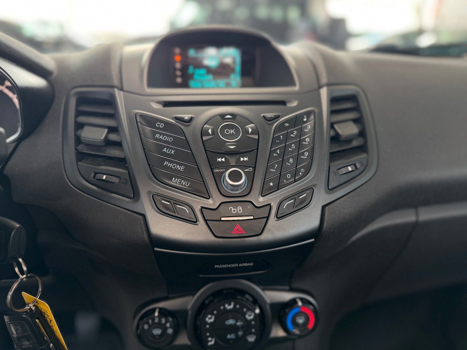 Fahrzeugabbildung Ford Fiesta 1.25 SYNC Edition  "GARANTIE Klima PDC"