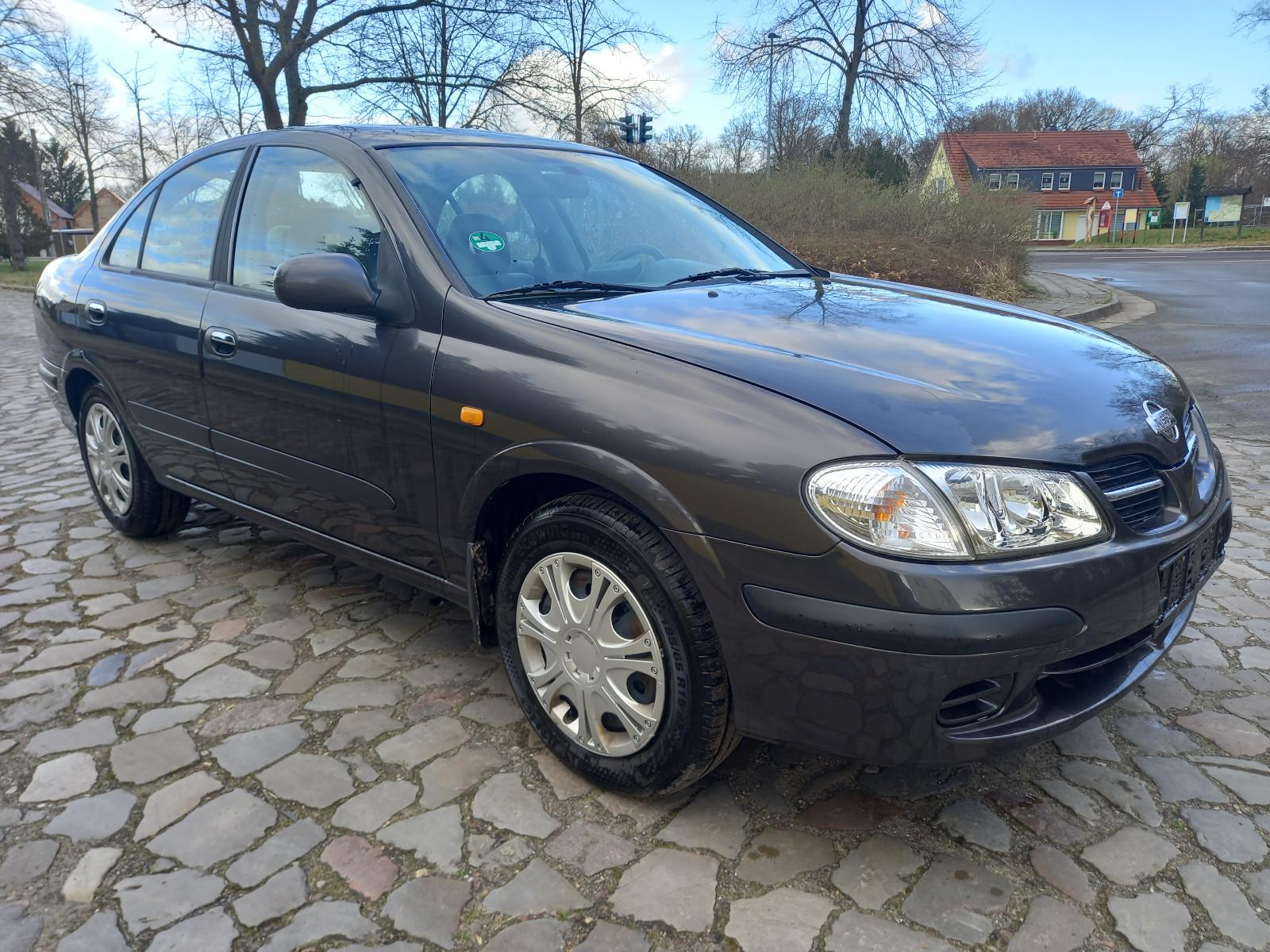 Nissan Almera Comfort 1.5i AU/HU neu