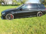Mercedes-Benz C 63 AMG Mercedes-AMG C 63 T S Mercedes-AMG S - Mercedes-Benz C 63 AMG Gebrauchtwagen in Stuttgart