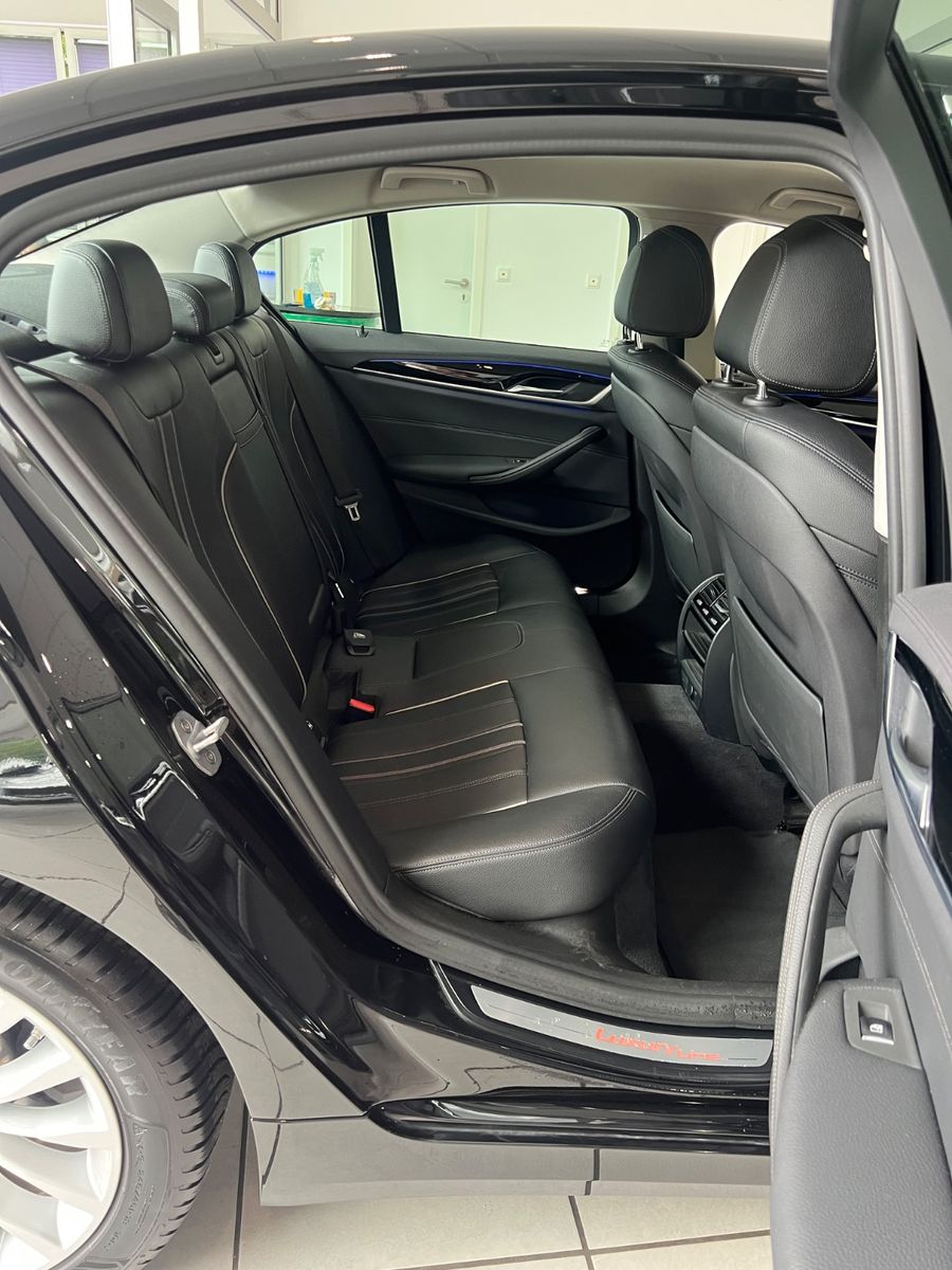 Fahrzeugabbildung BMW 520 d Lim. Luxury Line