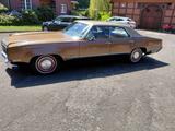 Oldsmobile Delta 88 - Oldsmobile mit Benzin-Antrieb: Limousine