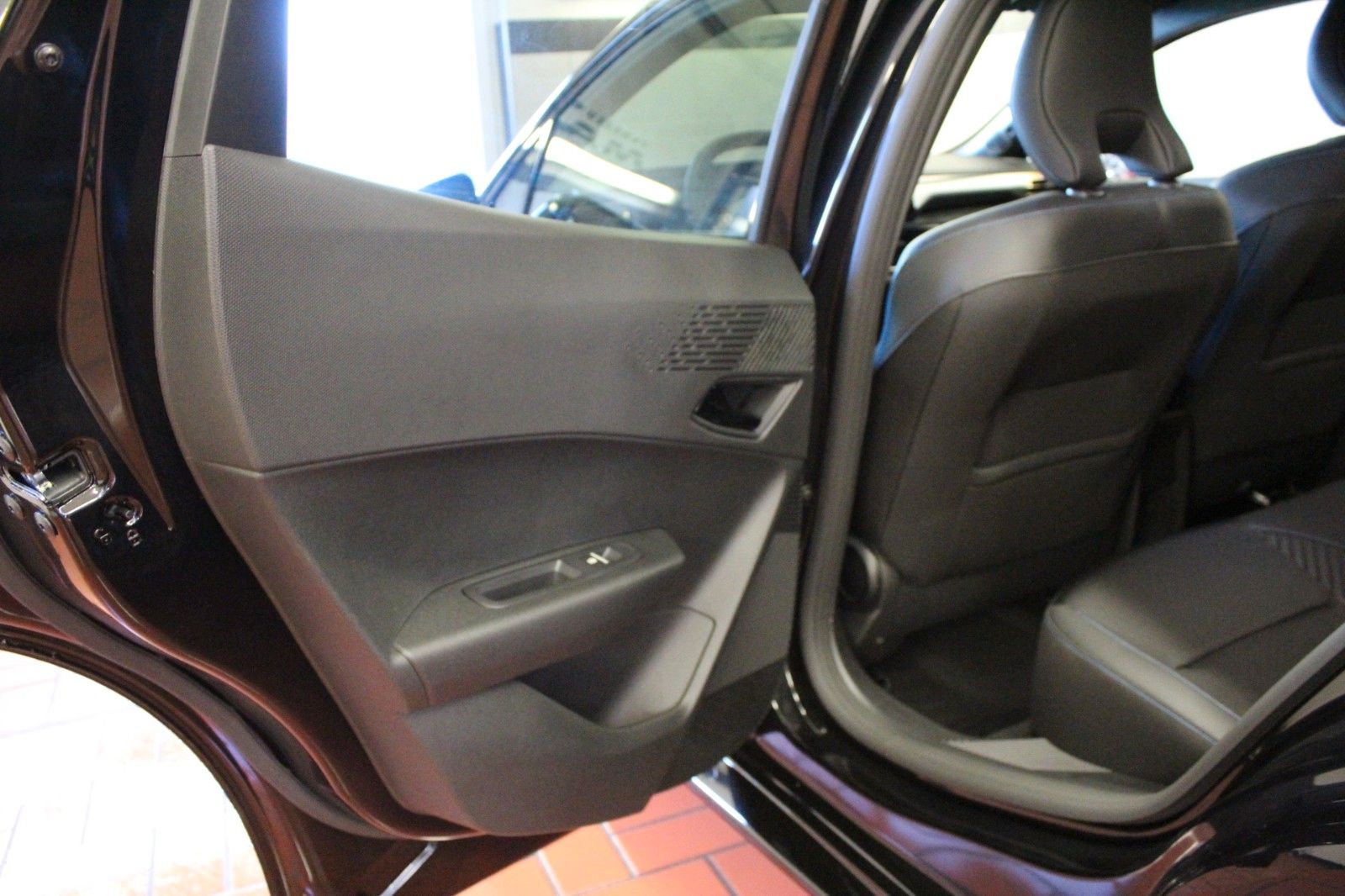 Fahrzeugabbildung Renault Clio VI TCe 115 EDC Esprit Alpine*Harman Kardon*