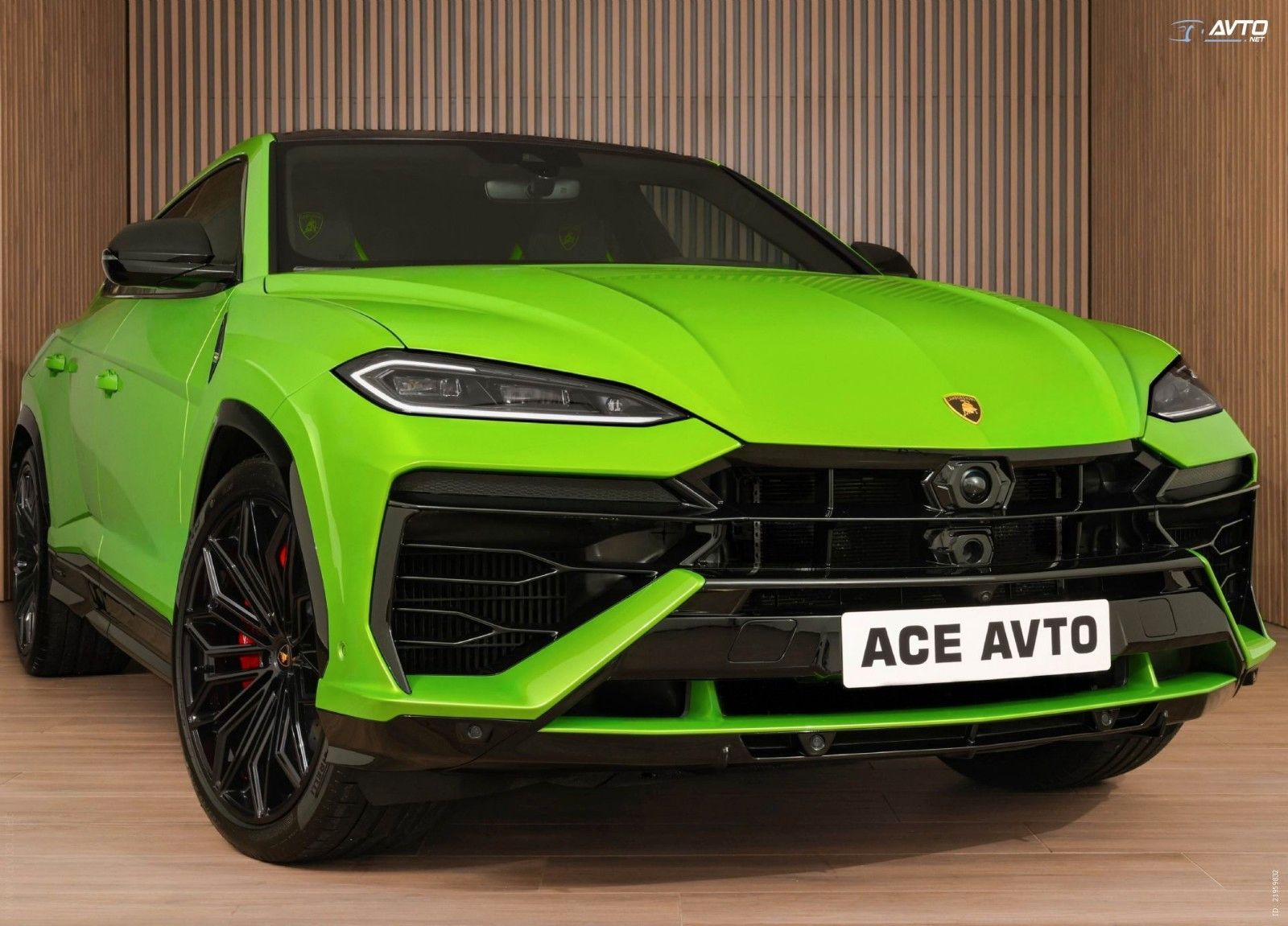 LAMBORGHINI Urus