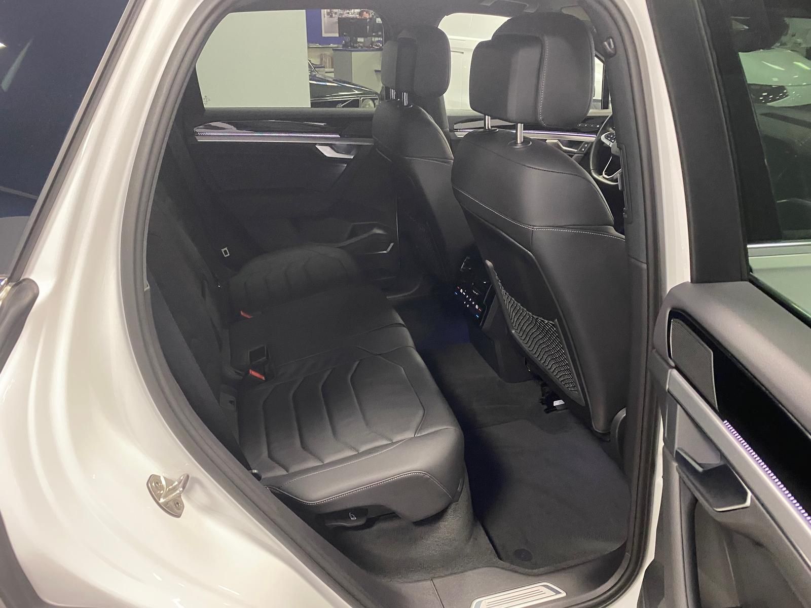 Fahrzeugabbildung Volkswagen Touareg 3.0 V6 TDI 4Motion Elegance+AHK