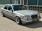 Mercedes-Benz 220 Motorrevision BBS RS 009 Top Zustand - Mercedes-Benz 220 aus 1993