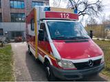 Mercedes-Benz Rettungswagen fahrbereit. - gebrauchte Mercedes-Benz Sprinter aus dem Jahr 2001