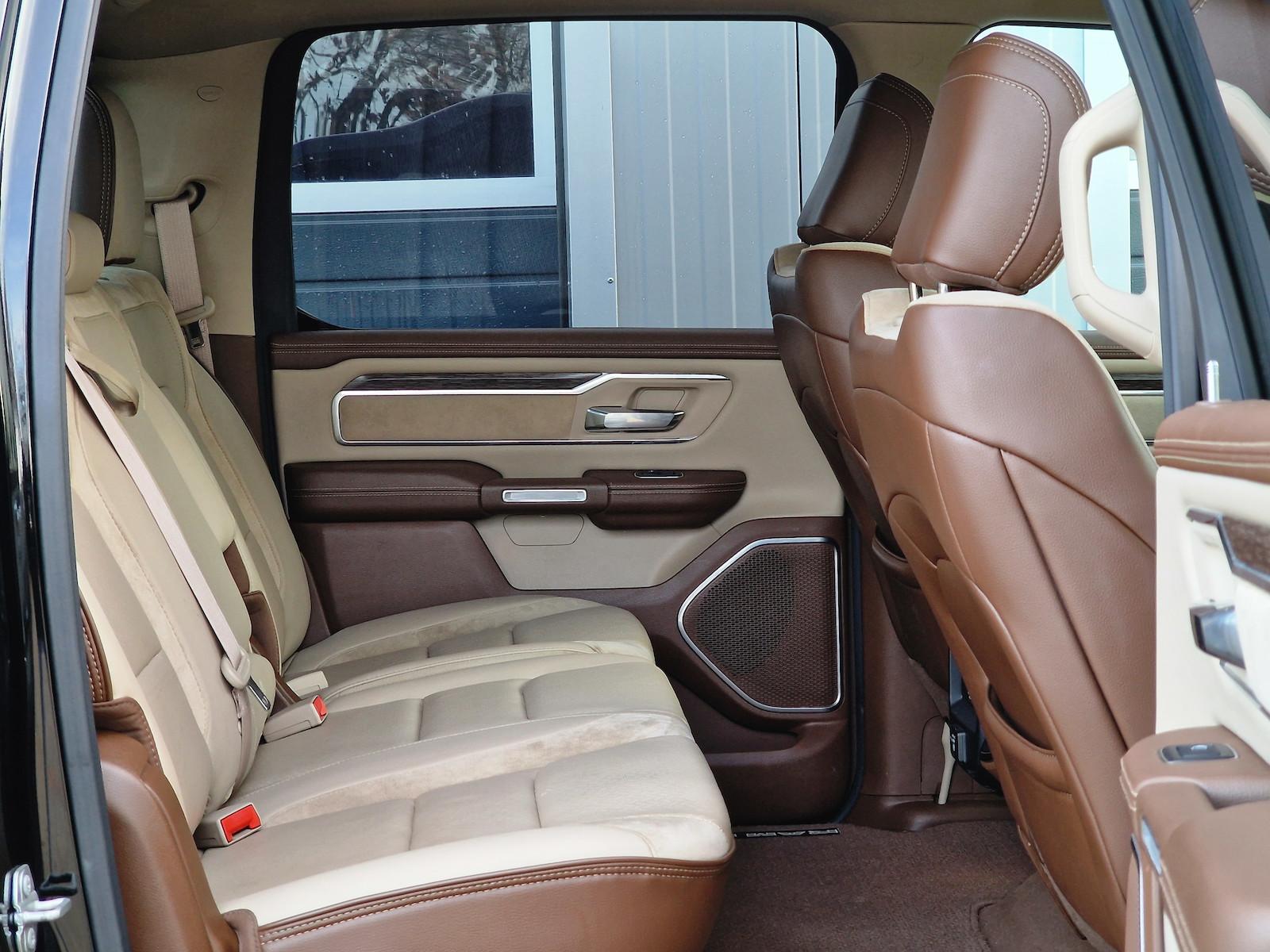 Car Image 25