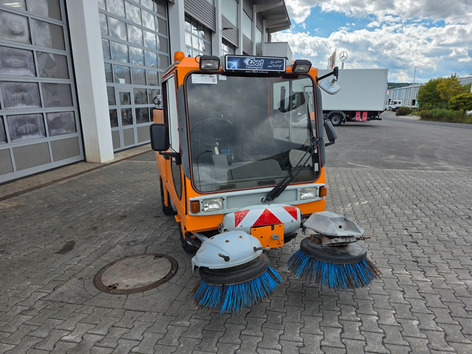 Fahrzeugabbildung Schmidt SK 153 SX / Kehrmaschine / 6.078h