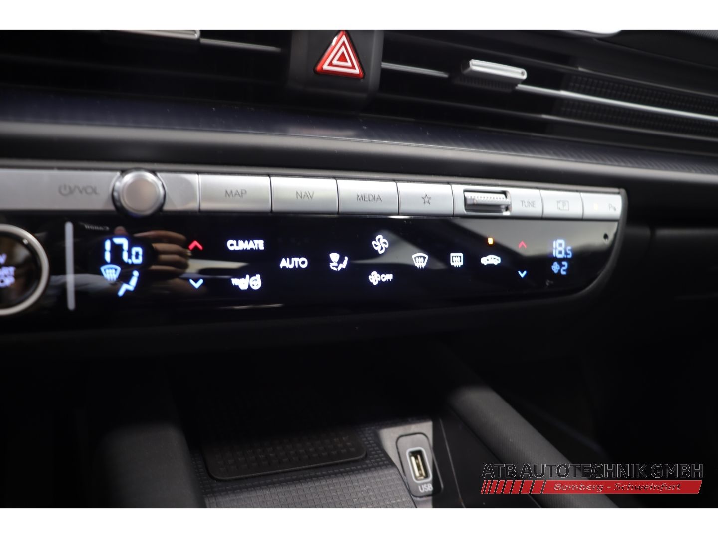 Fahrzeugabbildung Hyundai IONIQ 6 DYNAMIQ 53kWh 97,3% SOH Navi Digitales C