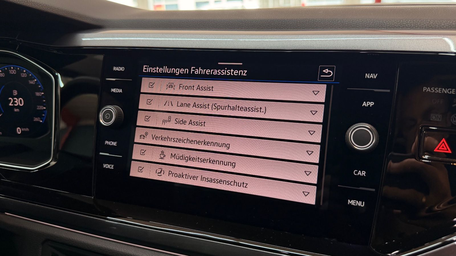 VW Polo Polo 1.0 TSI 85kW DSG Style Kamera|Keyless|IQ Li Vorschau 17