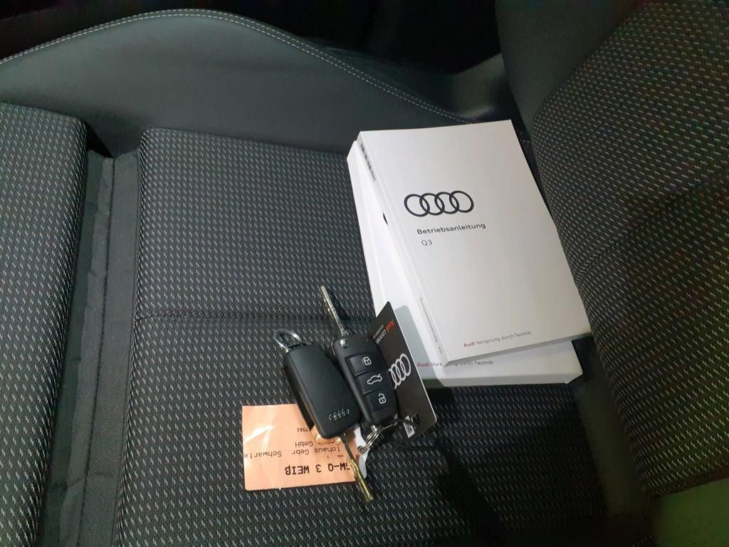 Audi Q3 S line quattro 2.0 40 TFSI AHK*Tempo*PDC*SH